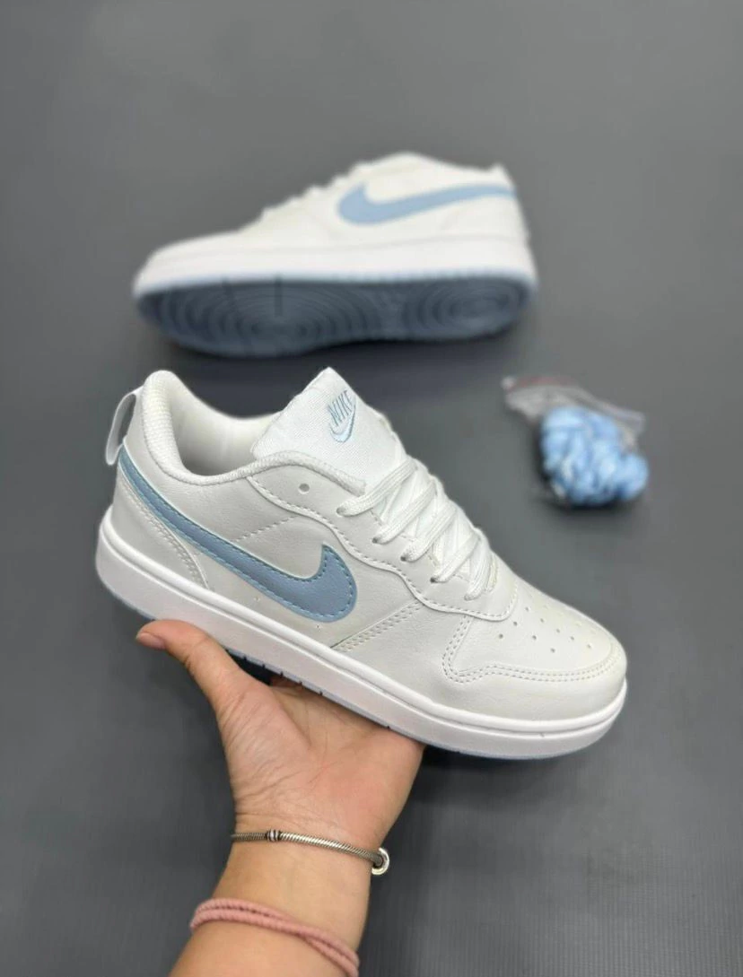 NIKE COURT BRANCO/AZUL BB